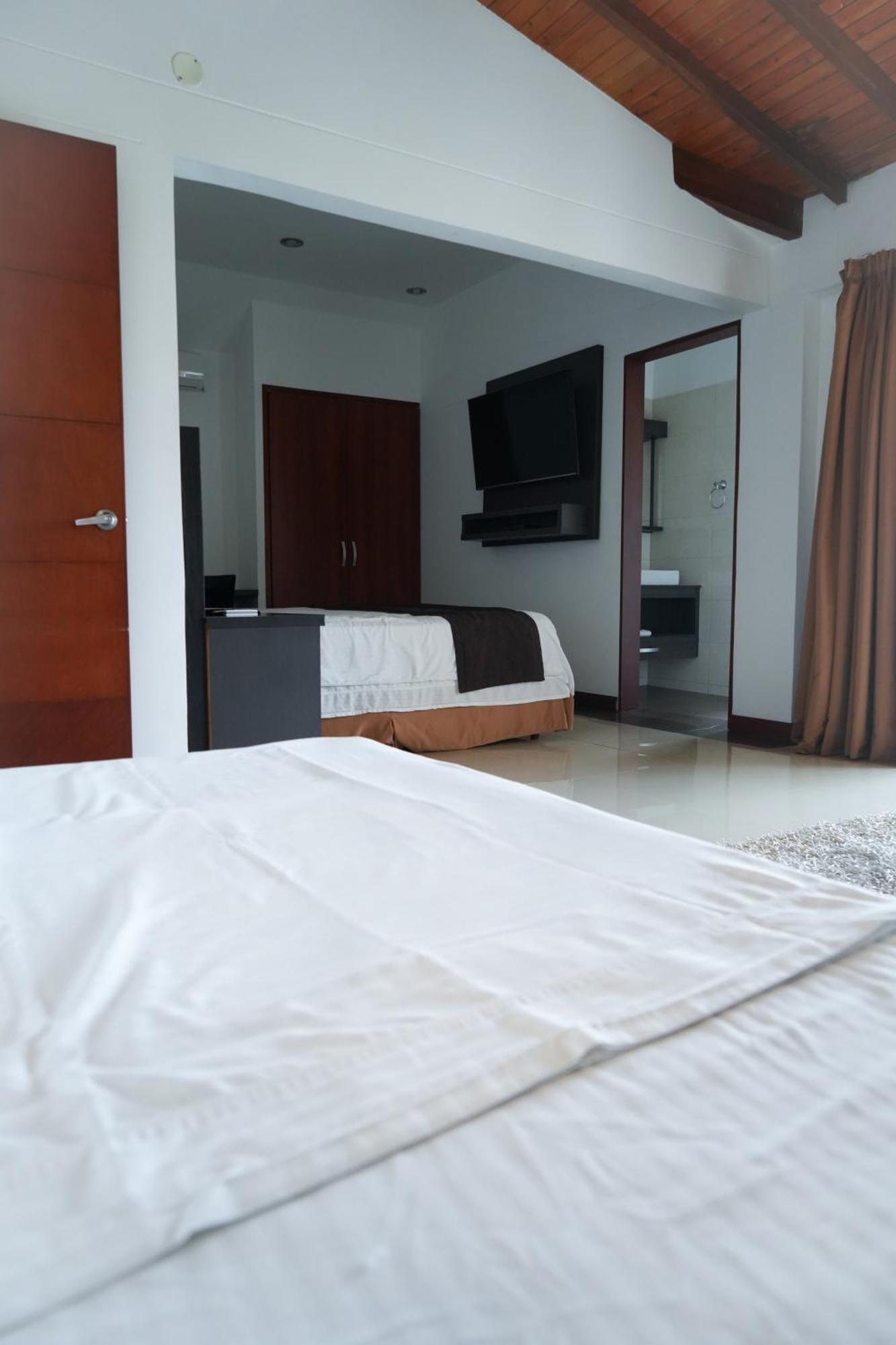 Serenity Suites Casa Boutique Букараманґа Екстер'єр фото