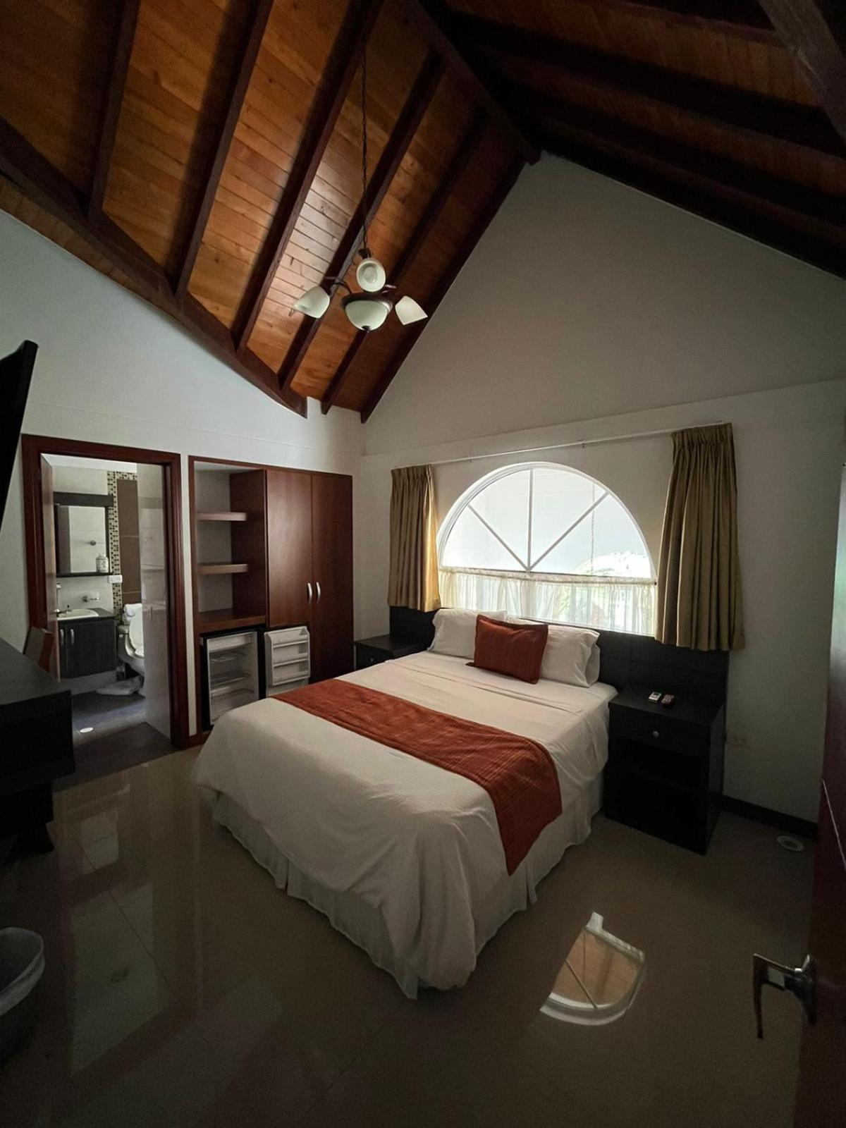 Serenity Suites Casa Boutique Букараманґа Екстер'єр фото