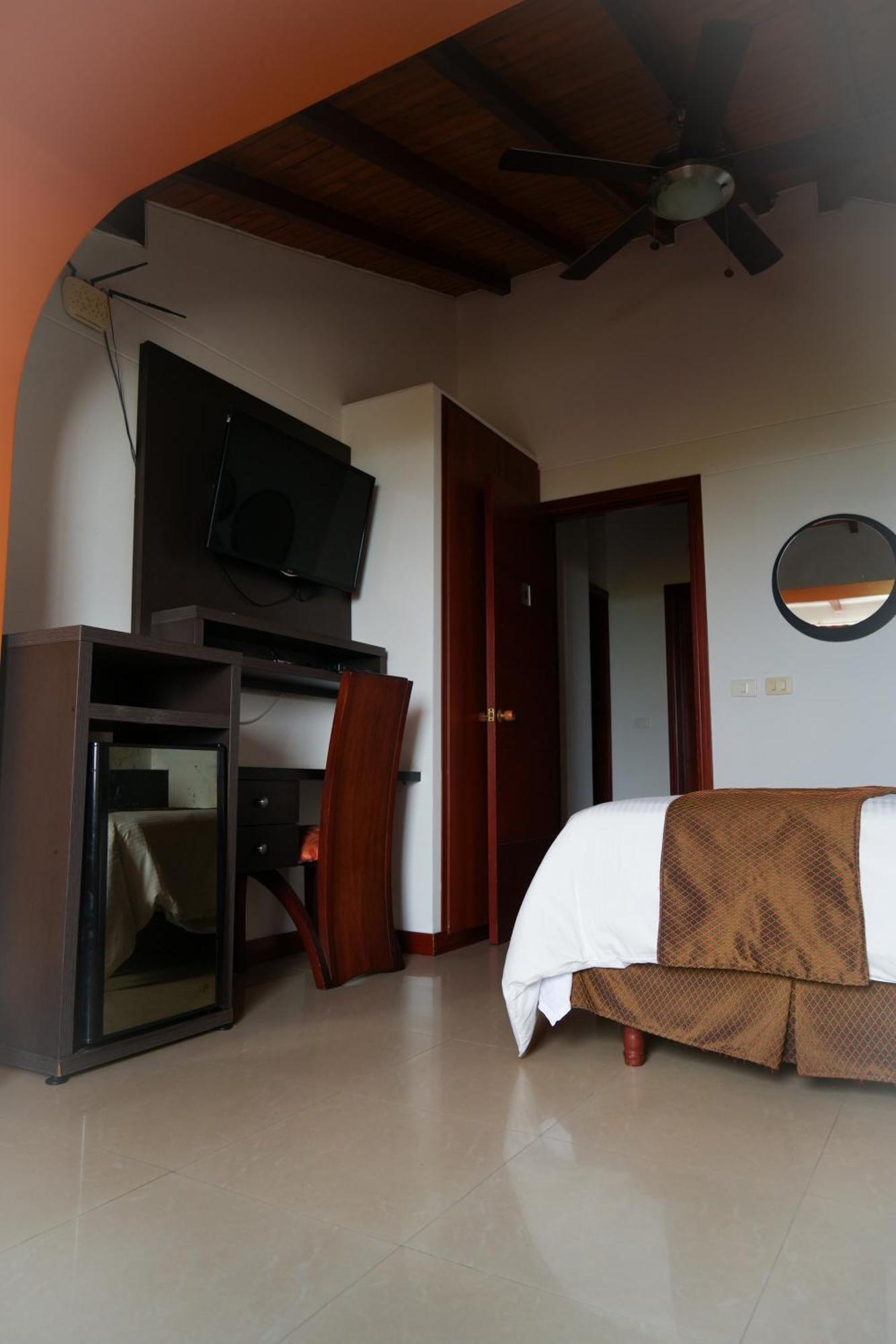 Serenity Suites Casa Boutique Букараманґа Екстер'єр фото