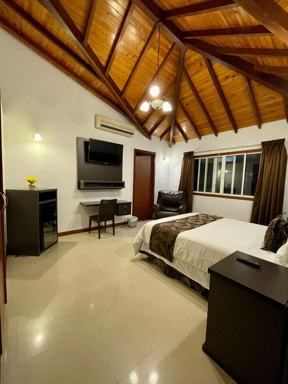 Serenity Suites Casa Boutique Букараманґа Екстер'єр фото