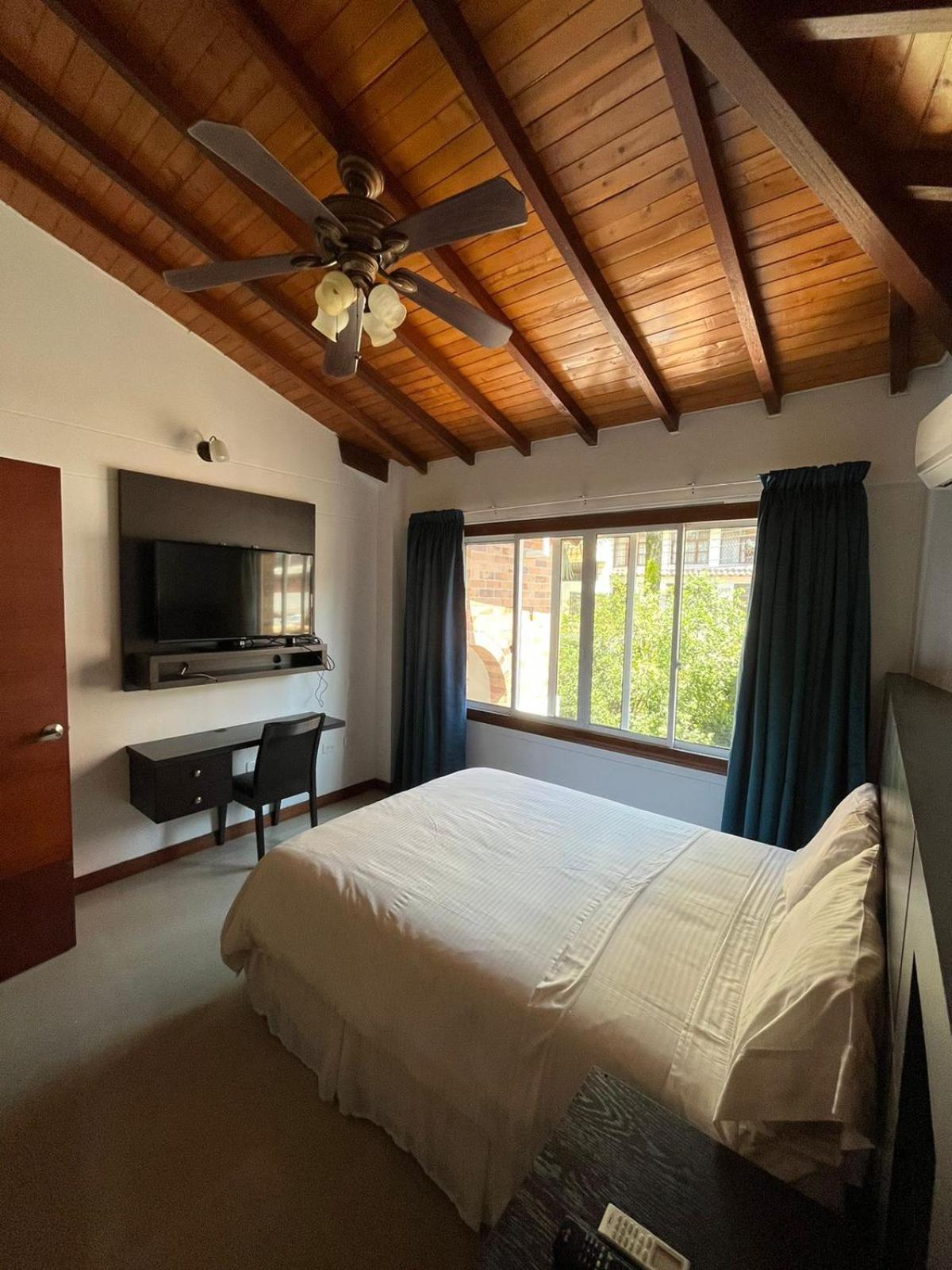 Serenity Suites Casa Boutique Букараманґа Екстер'єр фото